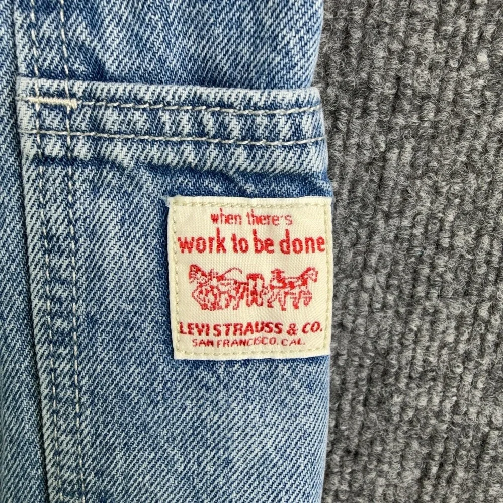 Levis levis cargo